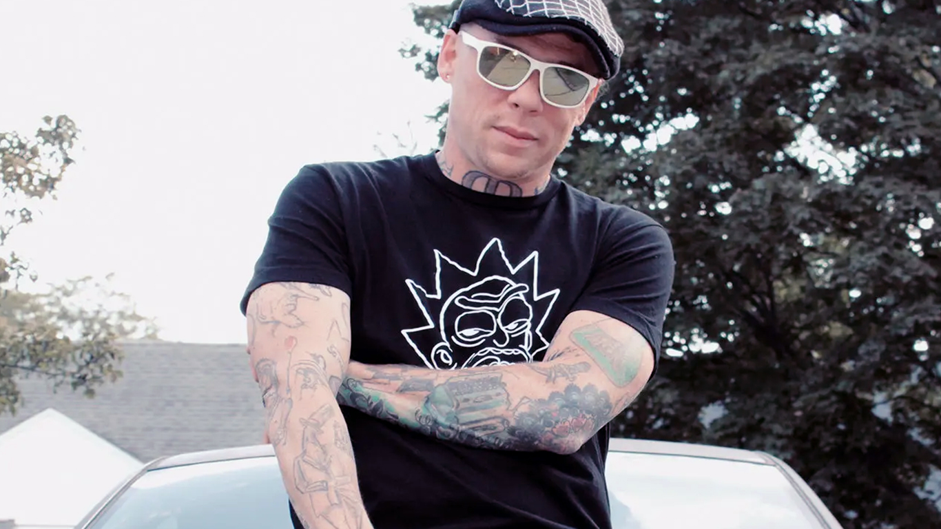 Timm Nowakowski Lead Tattoo Artist and Shop Manager at Almont Ink. Timm Nowakowski Lead Tattoo Artist and Shop Manager at Almont Ink.